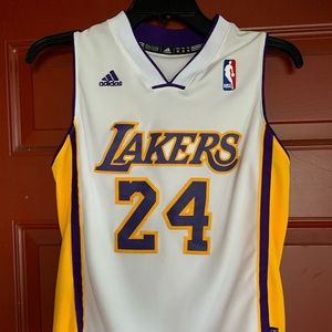 Women’s Kobe Bryant jersey